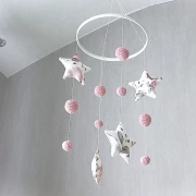 Babymobile Stoffsterne Blütendesign