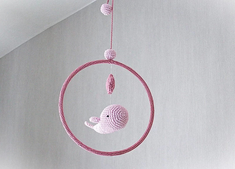 Babymobile kleiner Wal